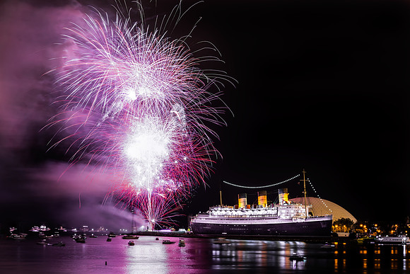 QUEEN MARY FIREWORKS