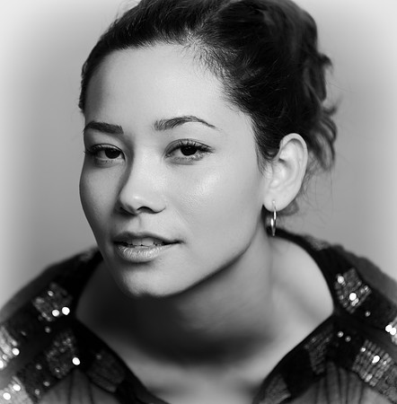 B & W ering